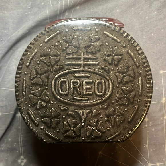 Oreo Other - Oreo tin lunchbox